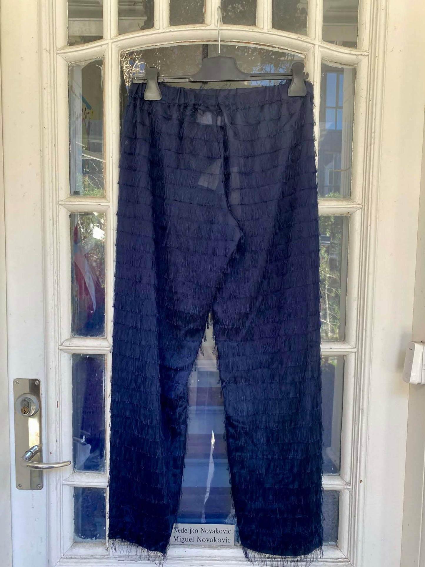 BUKSER MED FRYNSER I STOF - H6SW05