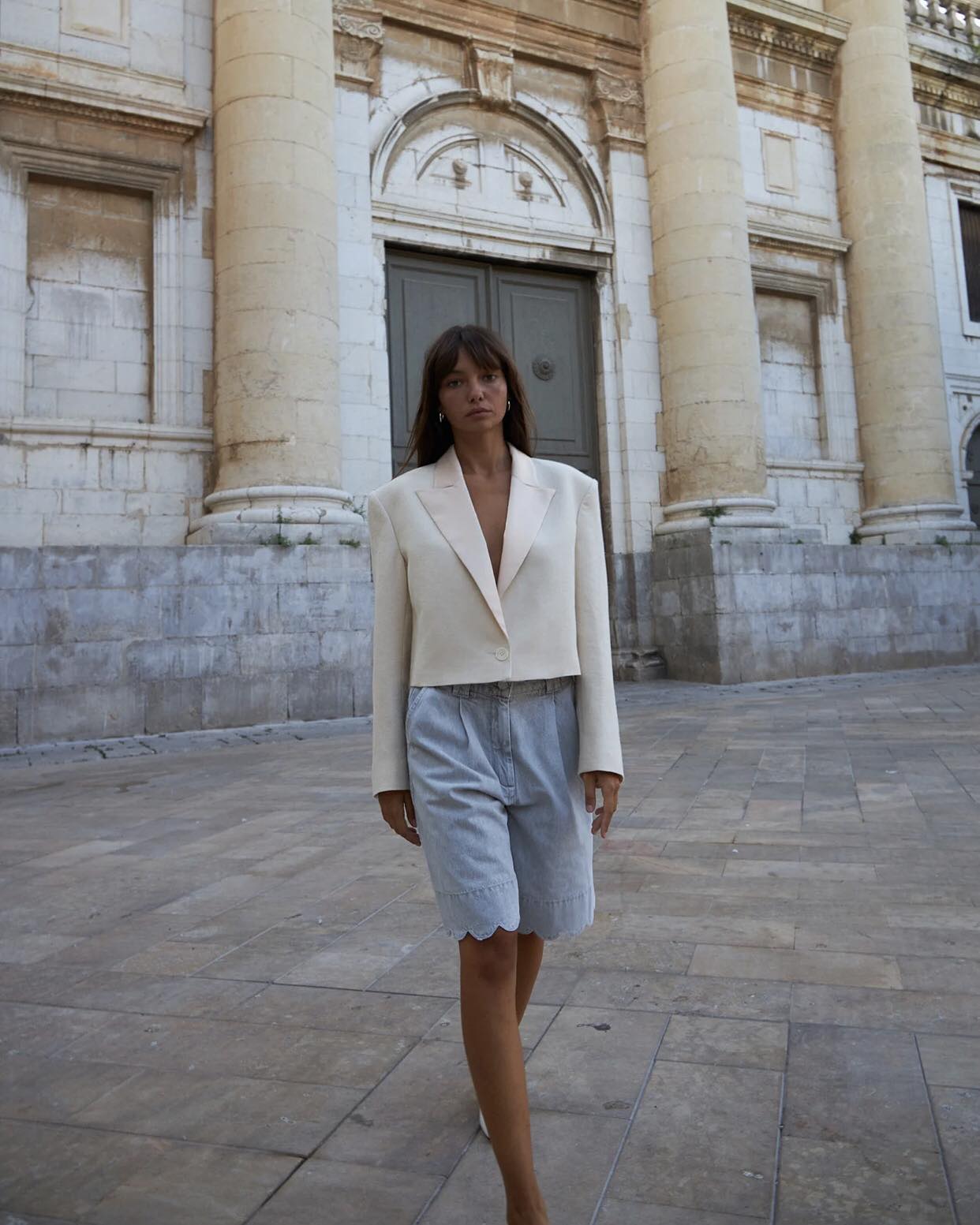 TAILORED TUXEDO BLAZER