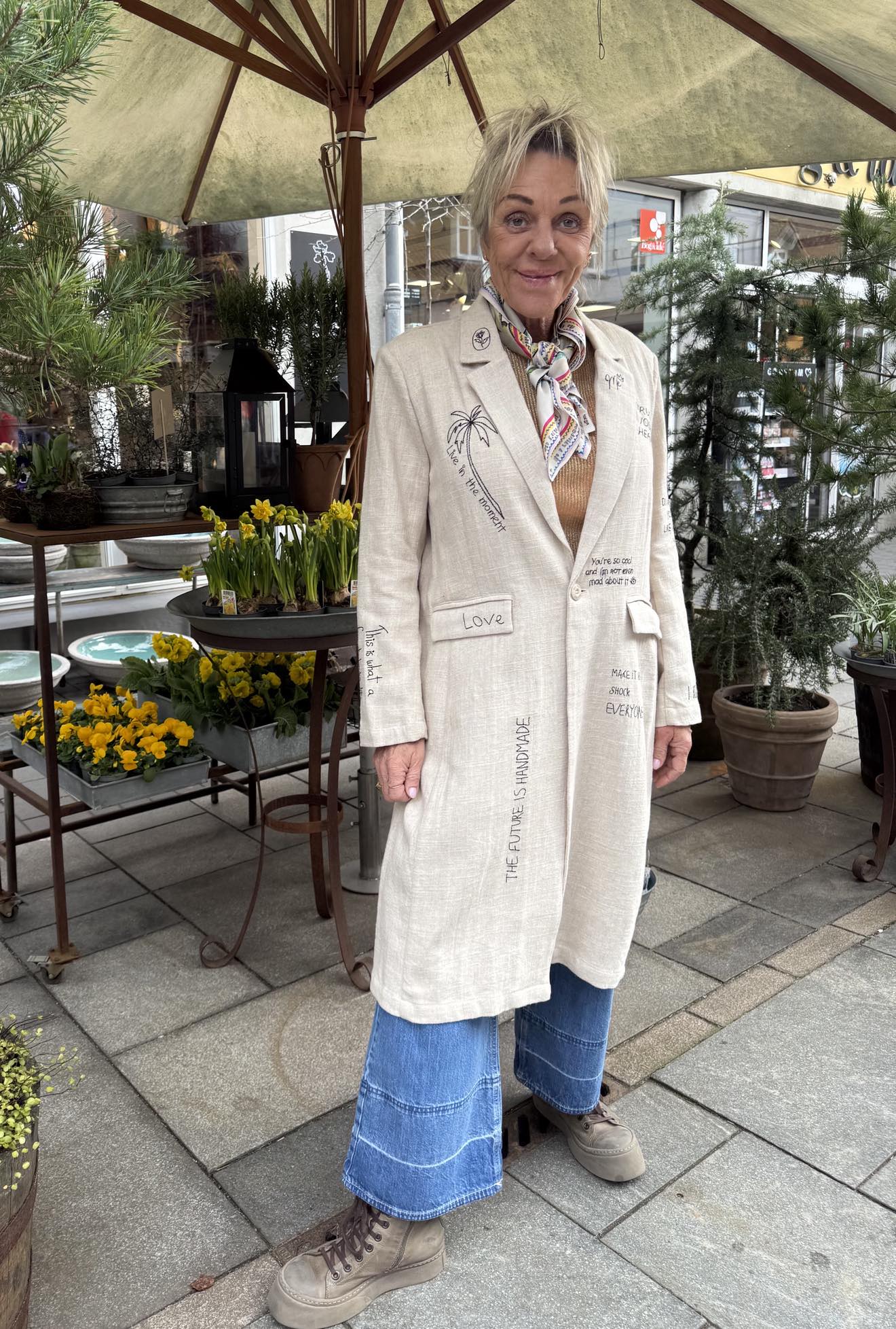 RENE LONG EMBROIDERED JACKET - SAND