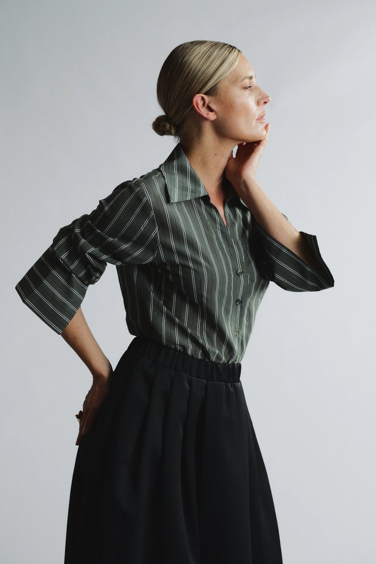 AT- GWEN BIG SCARF SHIRT STUNNING STRIPE -