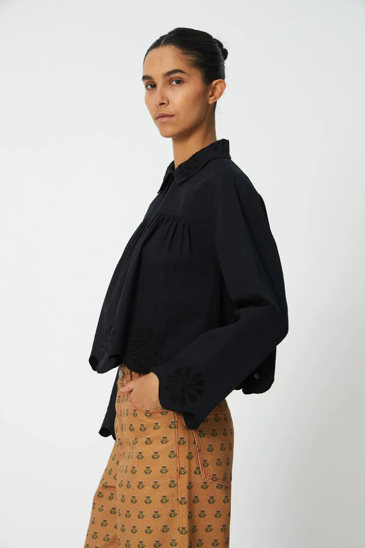 CROPPED BLUSE BRODERI ANGLAISE - BLACK