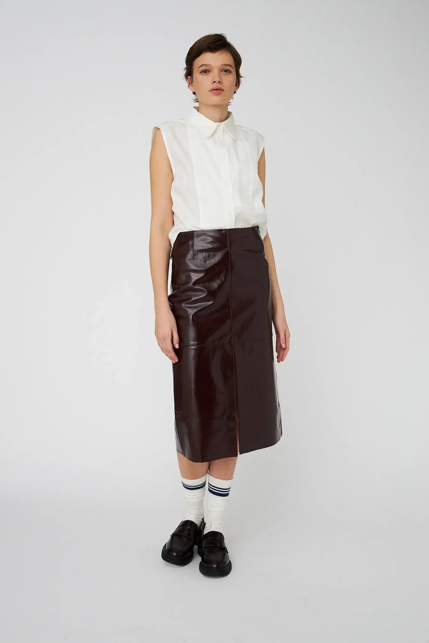 LEATHER MIDI SKIRT - BROWNISH RED