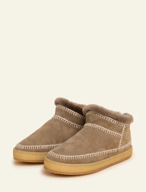NYUKI LOW CROCKET OTTER SUEDE - NATURAL