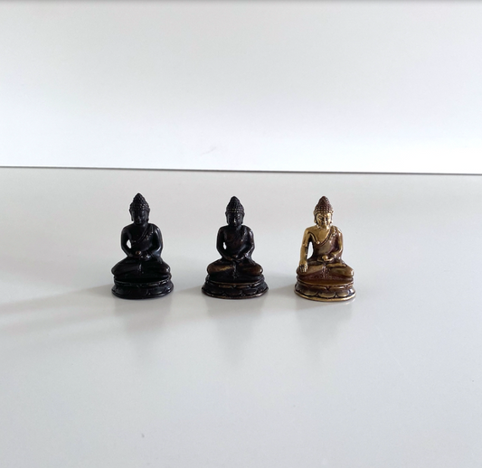 SIDDENDE BUDDAH - MINI H7 CM ASSORTEREDE