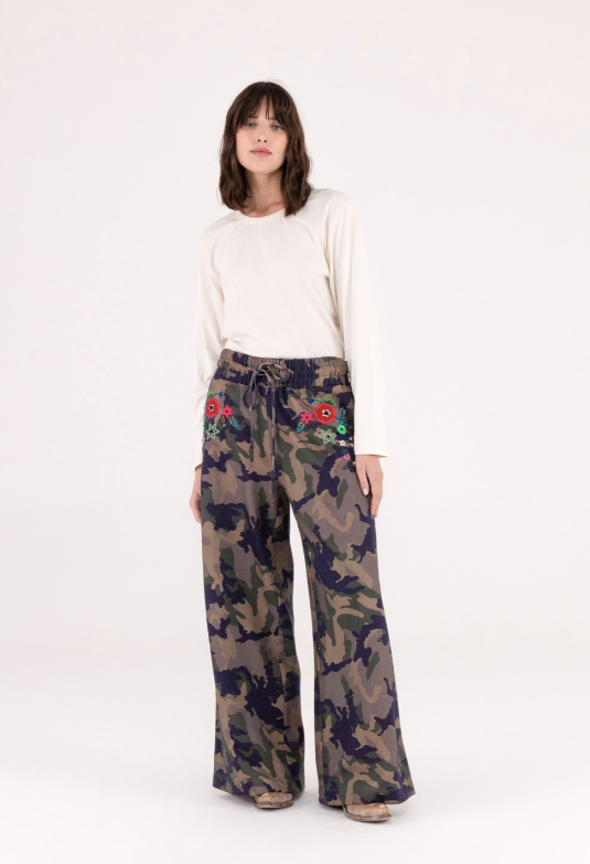 EMBROIDERED CAMO PANTS