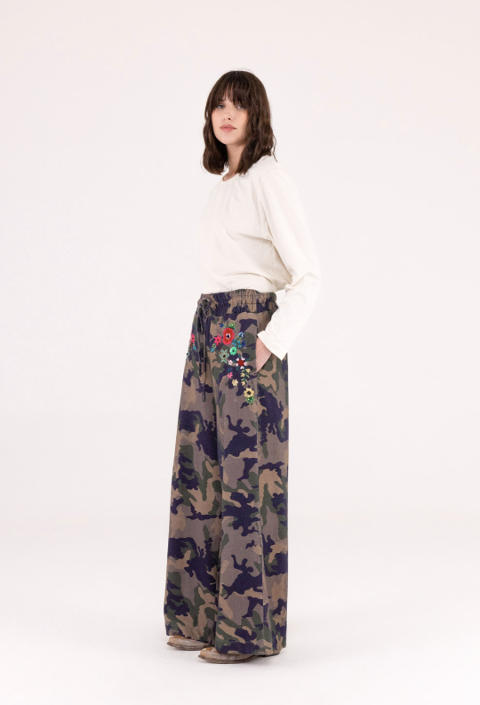 EMBROIDERED CAMO PANTS