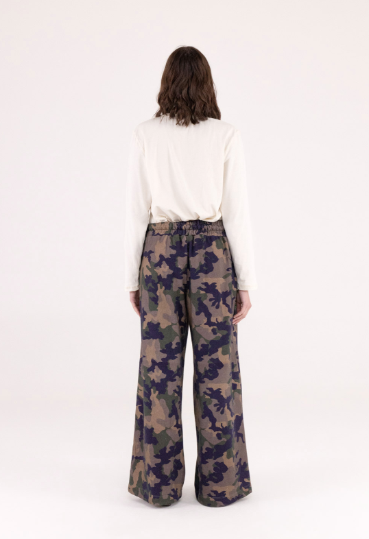 EMBROIDERED CAMO PANTS