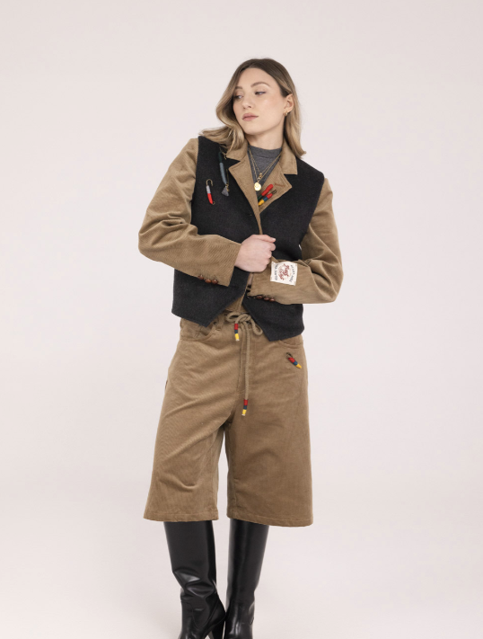 PINS WOOL VEST
