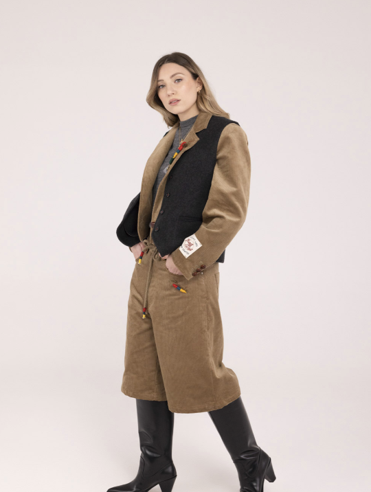 PINS WOOL VEST