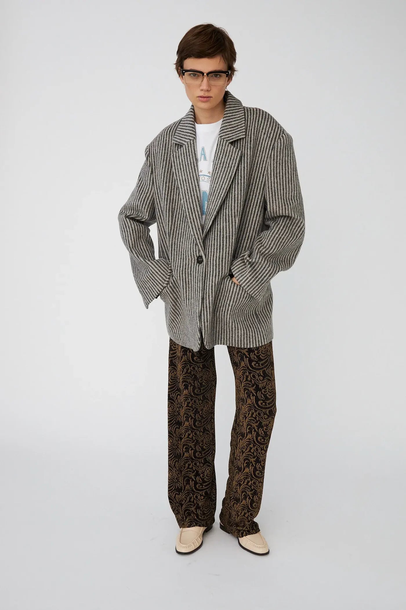 STRIPED OVERSIZED WOOL BLAZER