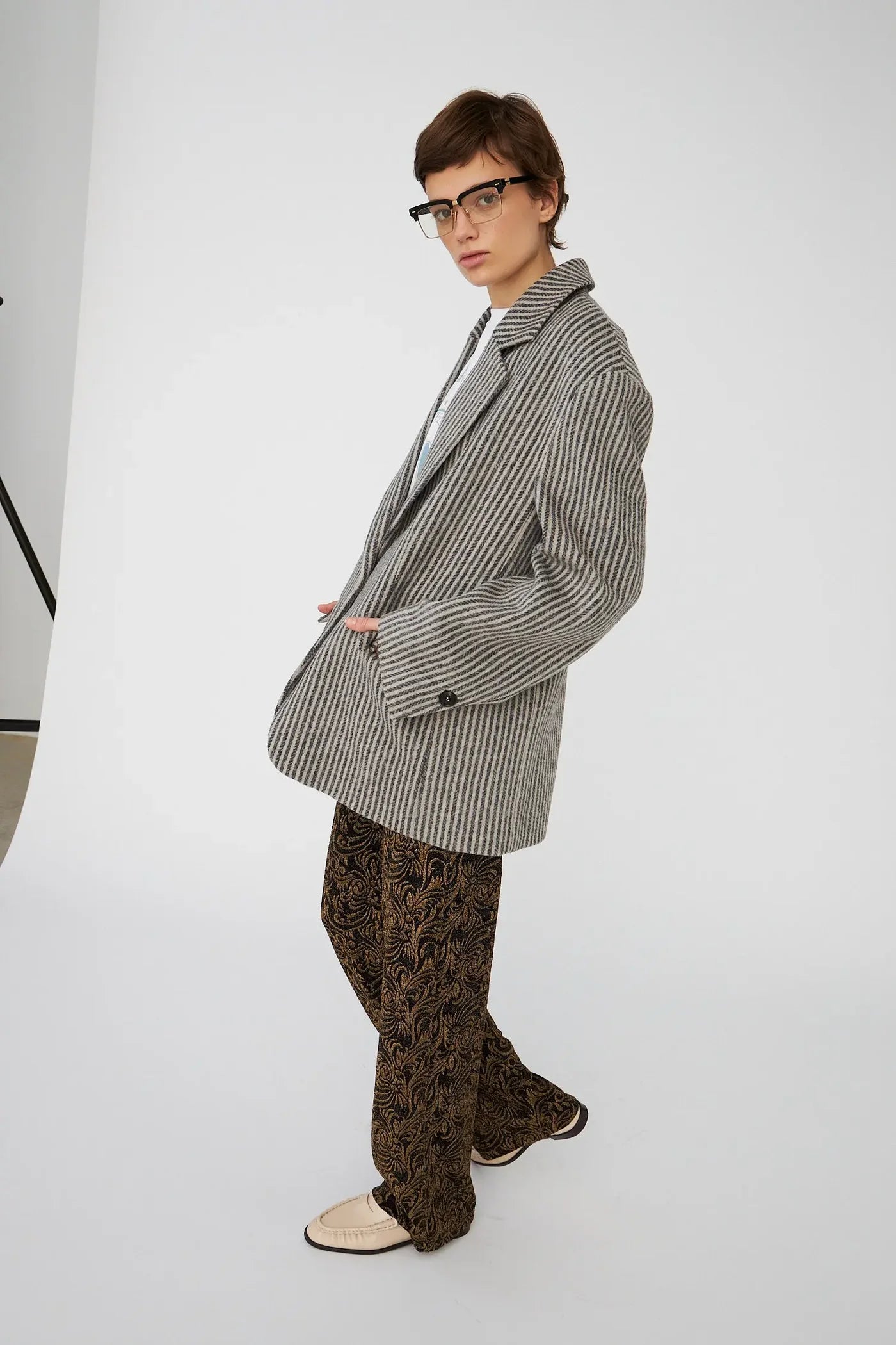 STRIPED OVERSIZED WOOL BLAZER