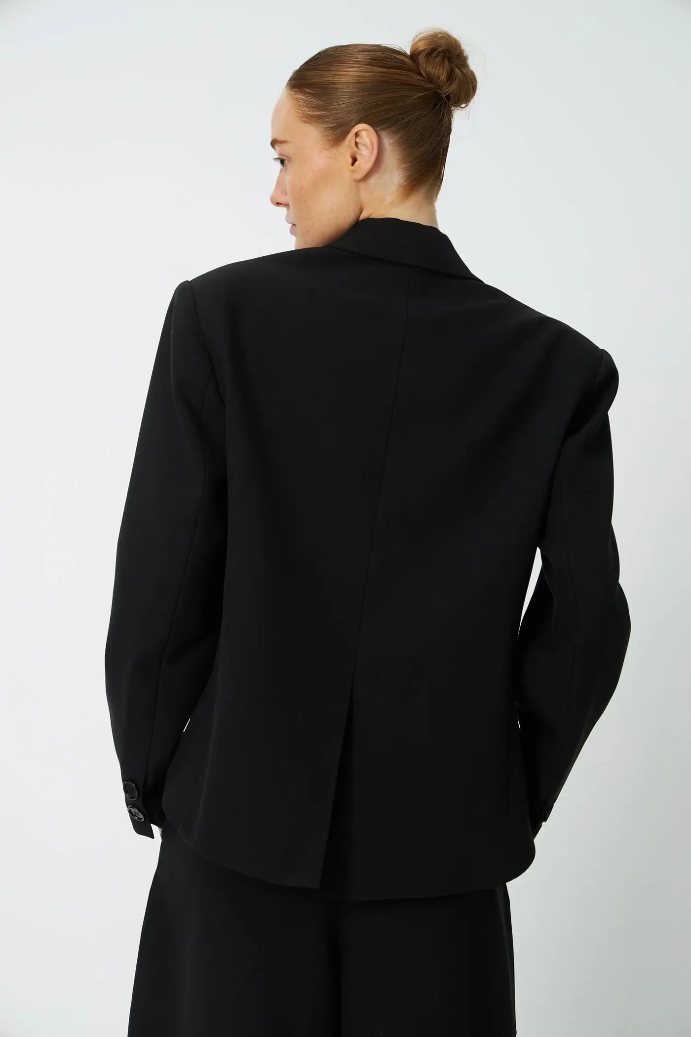 TUXEDO BLAZER - BLAZER