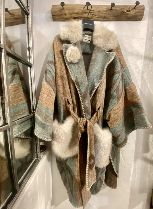 SANTA FE JACQUARD MANTELLA COAT