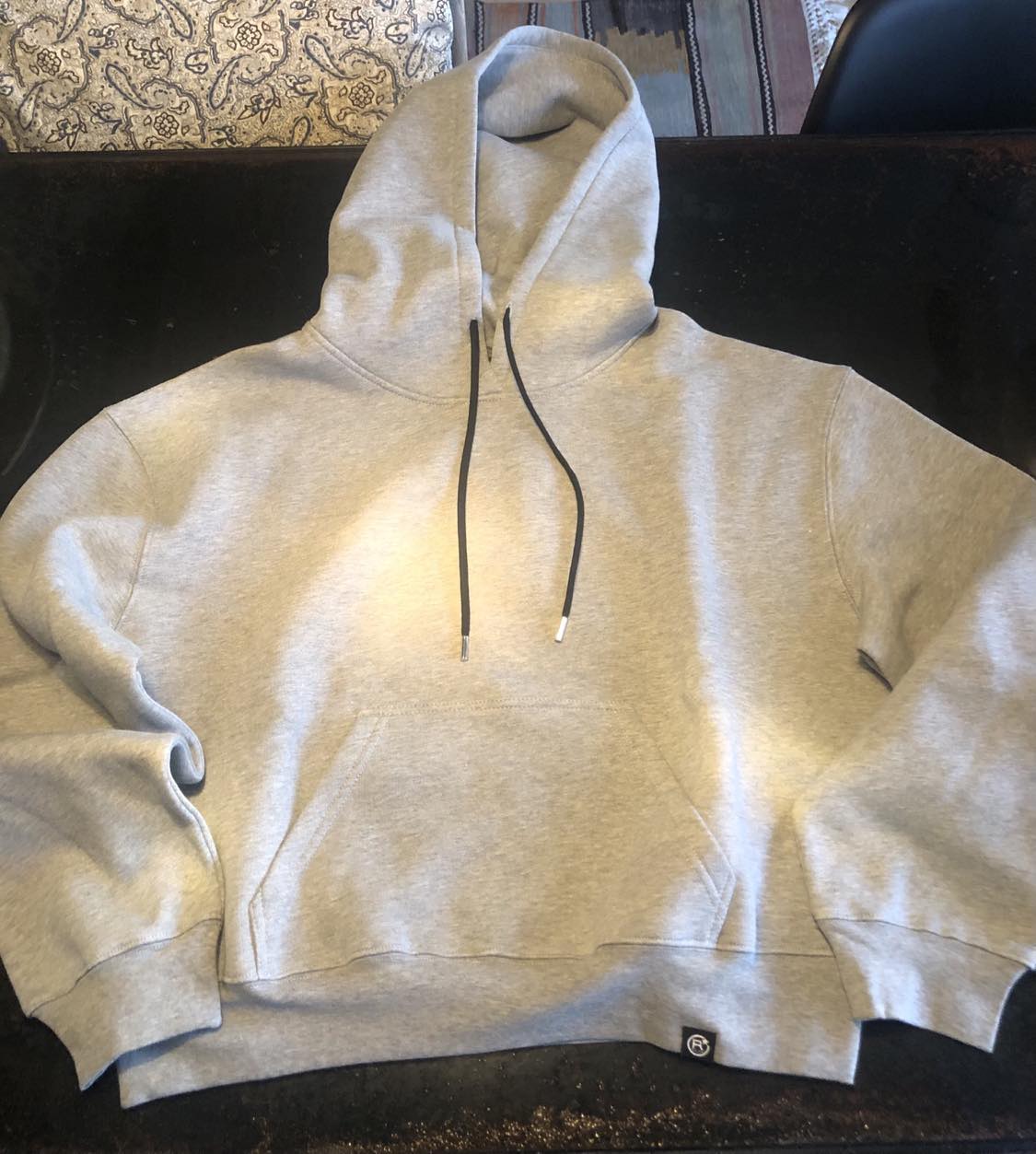 HOODIE KAYALA LABEL - GRÅMELANGE