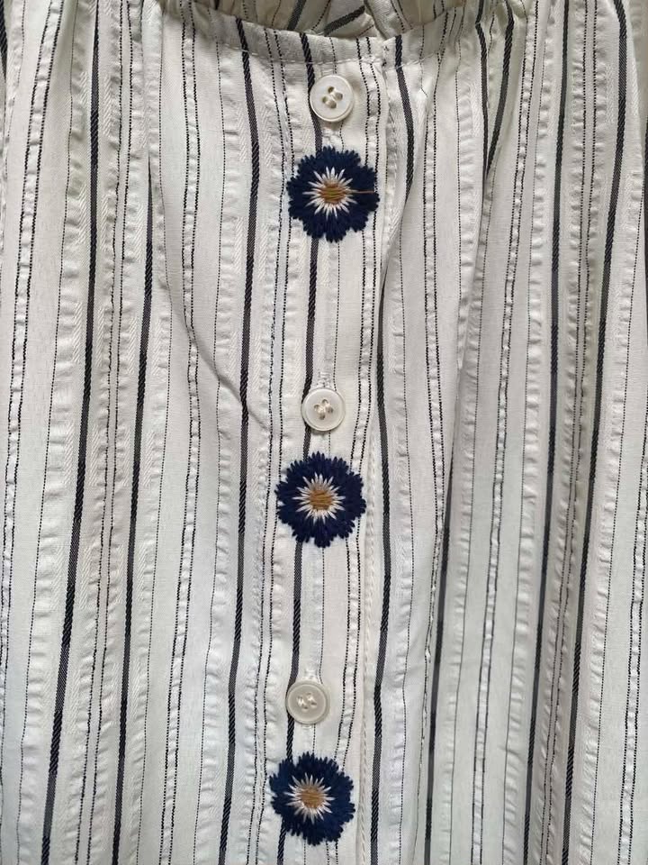 KATRINE BLUSE - BLOMST HVID/SORT