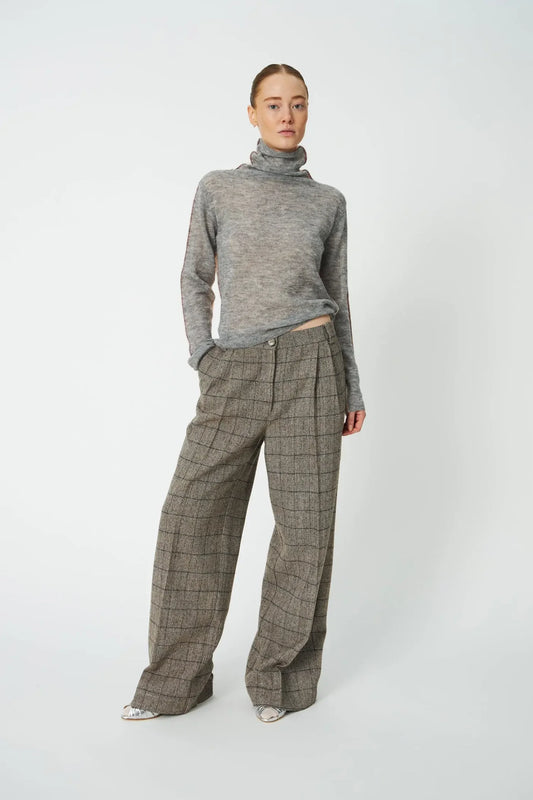 TURTLENECK ALPACA SWEATER - PALE PINK