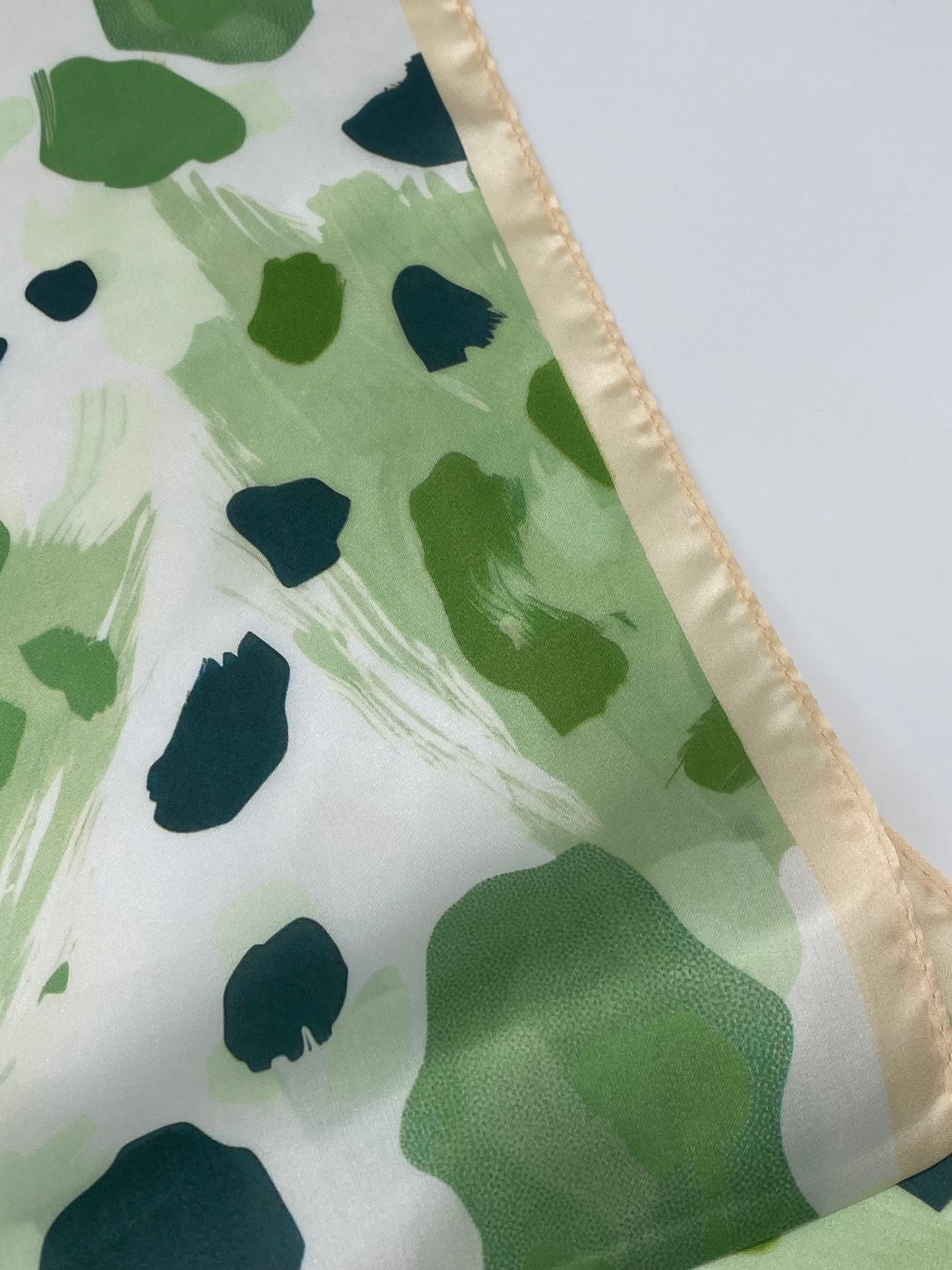 SMALL SCARF - GREEN/PRINTED