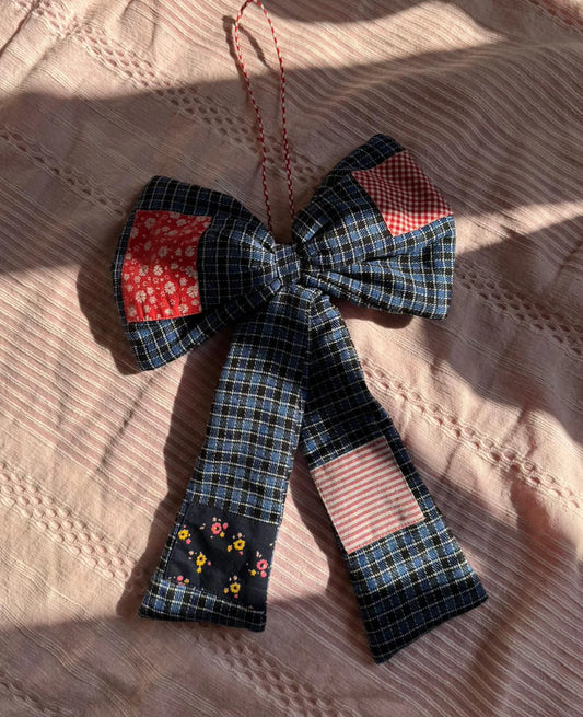 BIG BOW - BLUE CHECKS