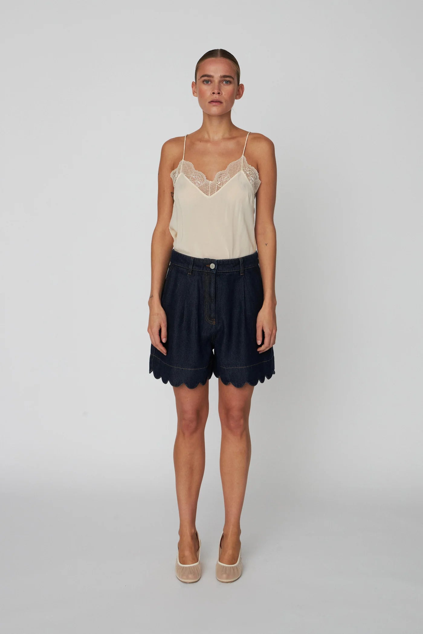 BLÅ DENIM SHORTS
