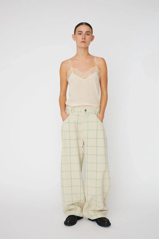 CHECKED BAGGY LOW - WAIST PANTS CREME
