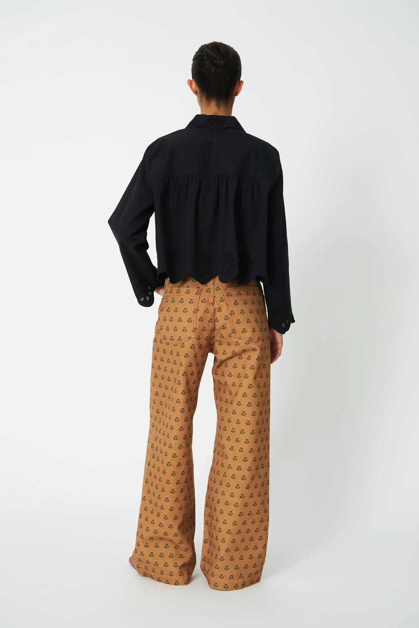 CROPPED BLUSE BRODERI ANGLAISE - BLACK