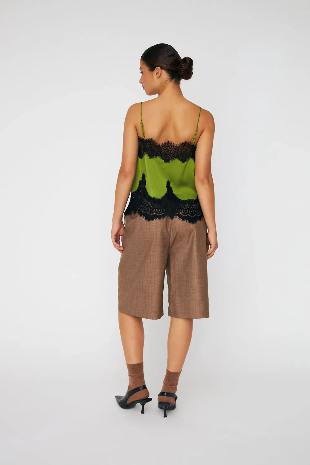 DELICATE BLONDE TOP - GREEN FLASH