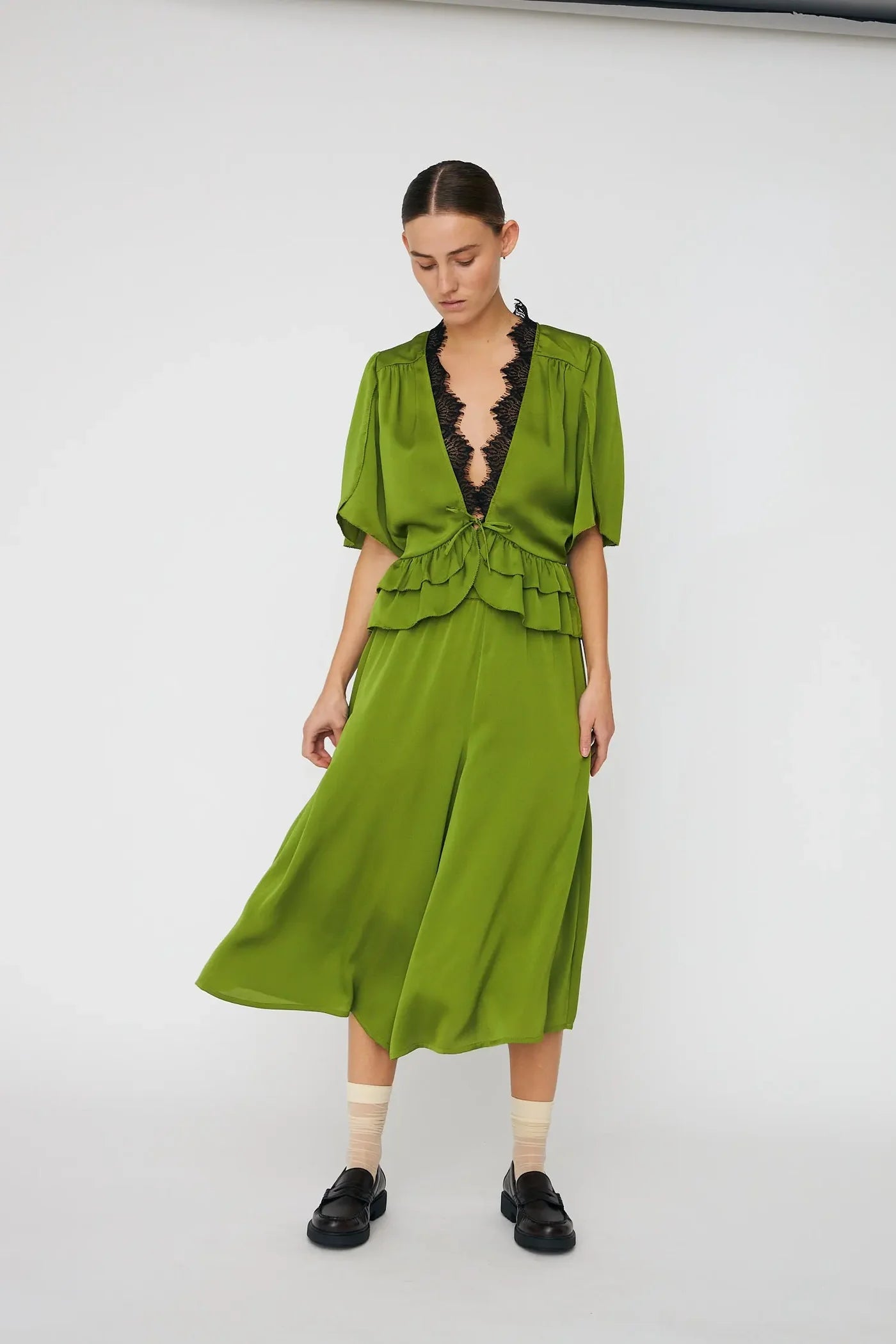 DELIKAT SHORTS - GREEN FLASH