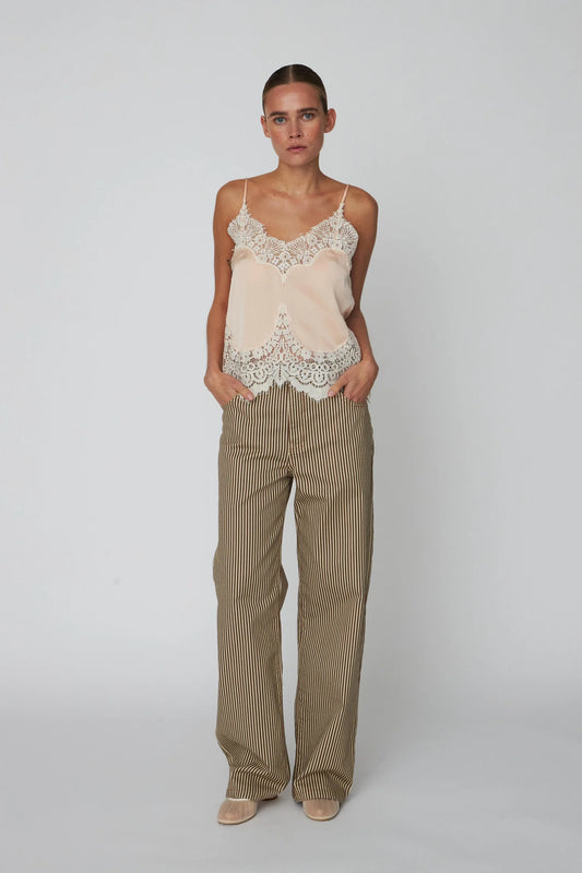 DELICATE LACE TOP - PALE PINK
