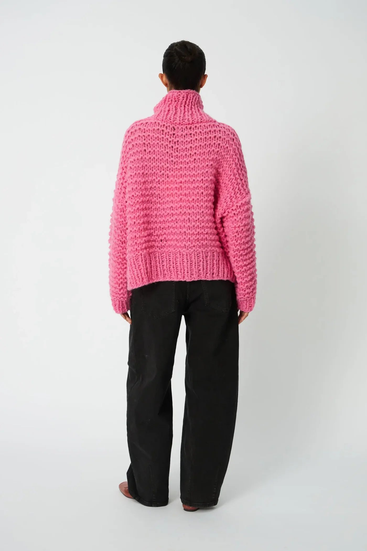 HÅNDSTRIKKET PERU SWEATER - AMAZING PINK