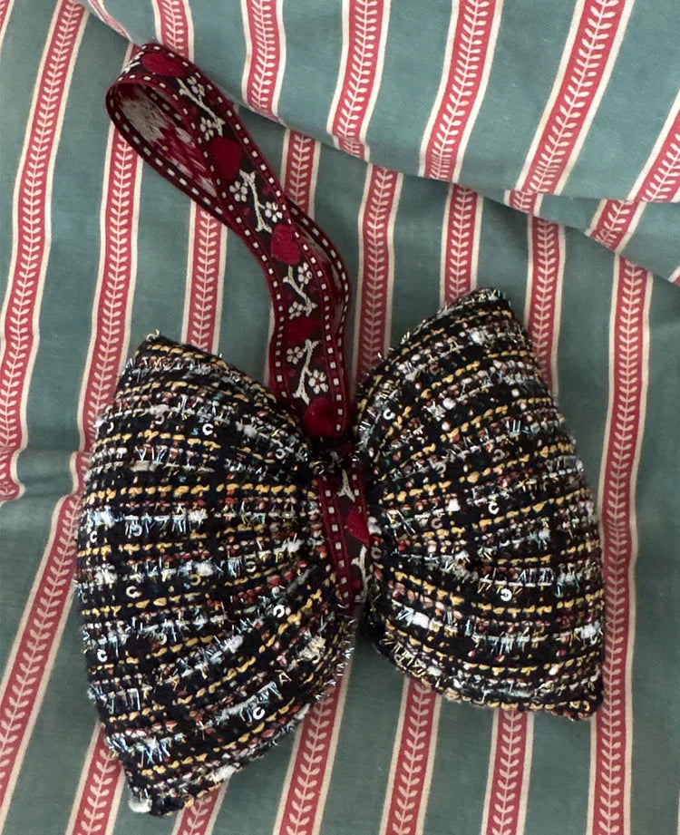 BOUCLE BOW ORANAMENT - BLACK