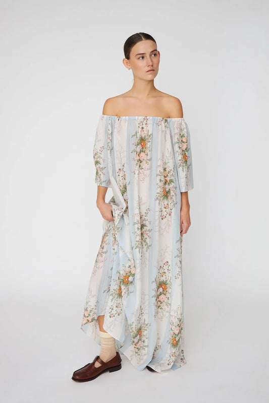 LØS MAXIKJOLE MED OFF-SHOULDERS CREME MULTICOLOUR FLOWERS