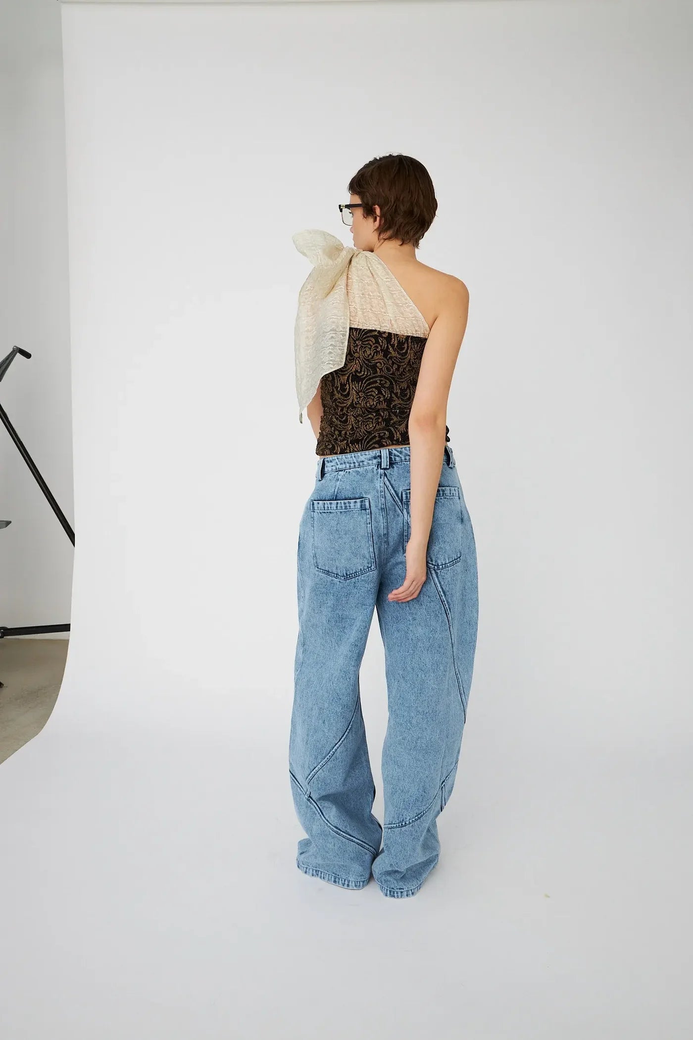 ONE SHOULDER JERSEY TOP WITH BOW