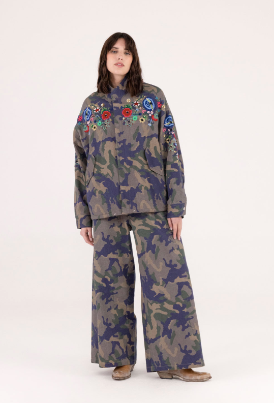 EMBROIDERED CAMO PANTS