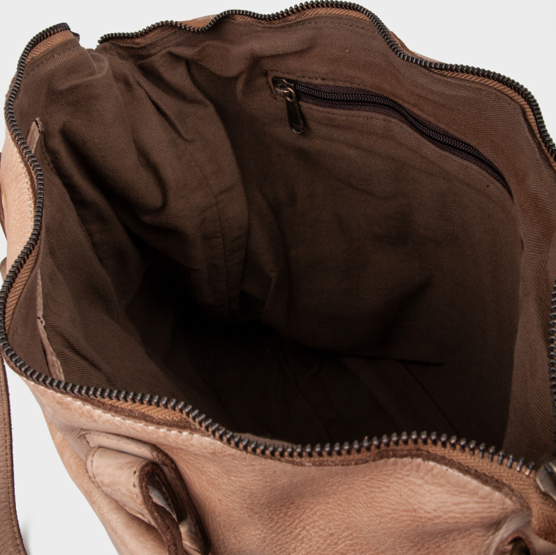 CARTER URBAN - WALNUT