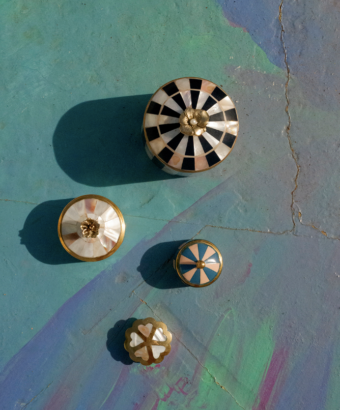 MAISIE CIRCUS BOX - MEDIUM - PEARLY