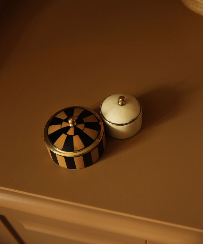 BAILEY VIRCUS BOX - SMALL - WHITE