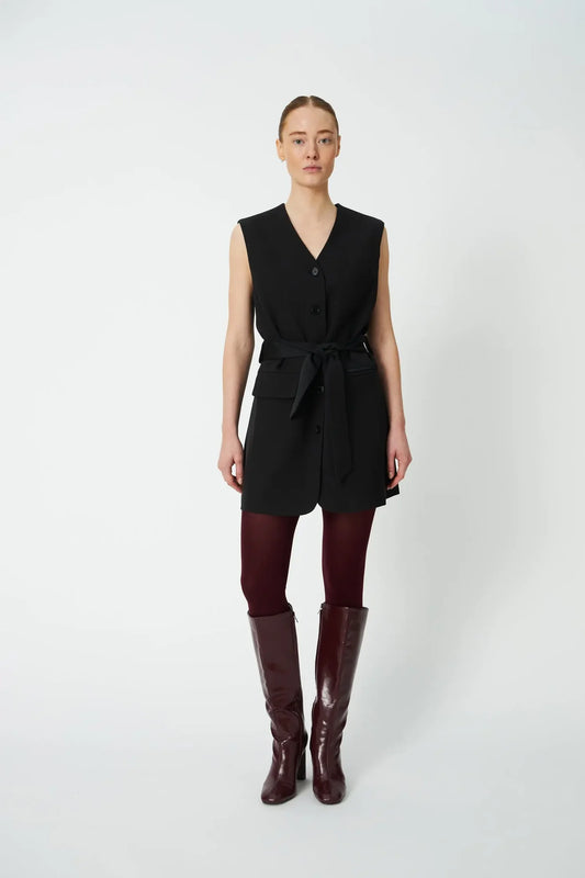 SLEEVELESS SHORT DRESS - BLACK
