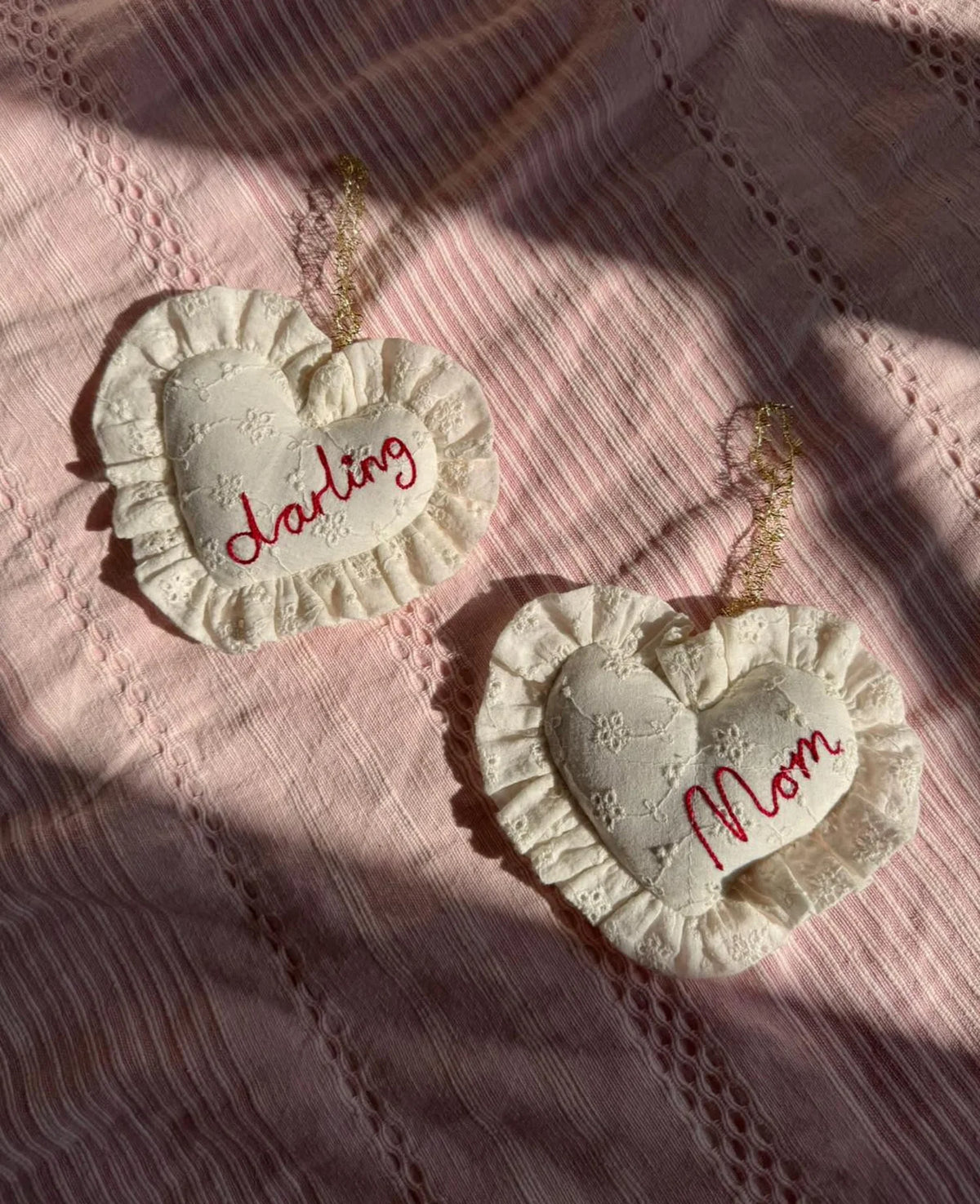 SWEETHEART ORNAMENT - OFF WHITE