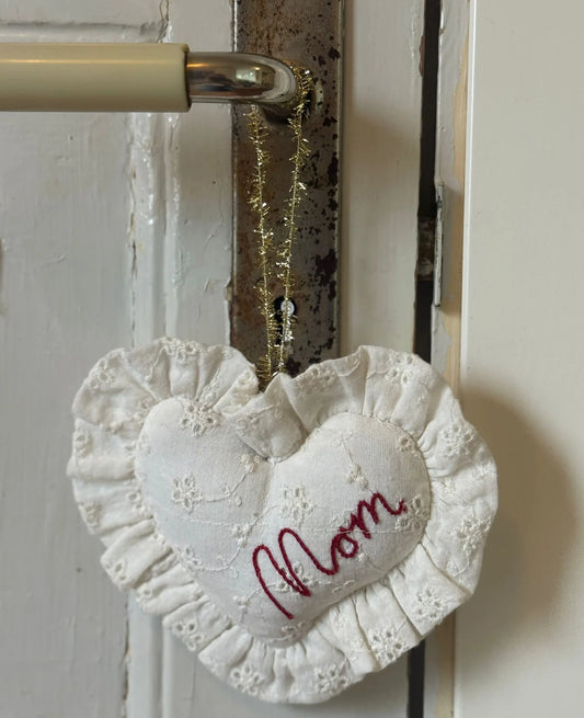 SWEETHEART ORNAMENT - OFF WHITE