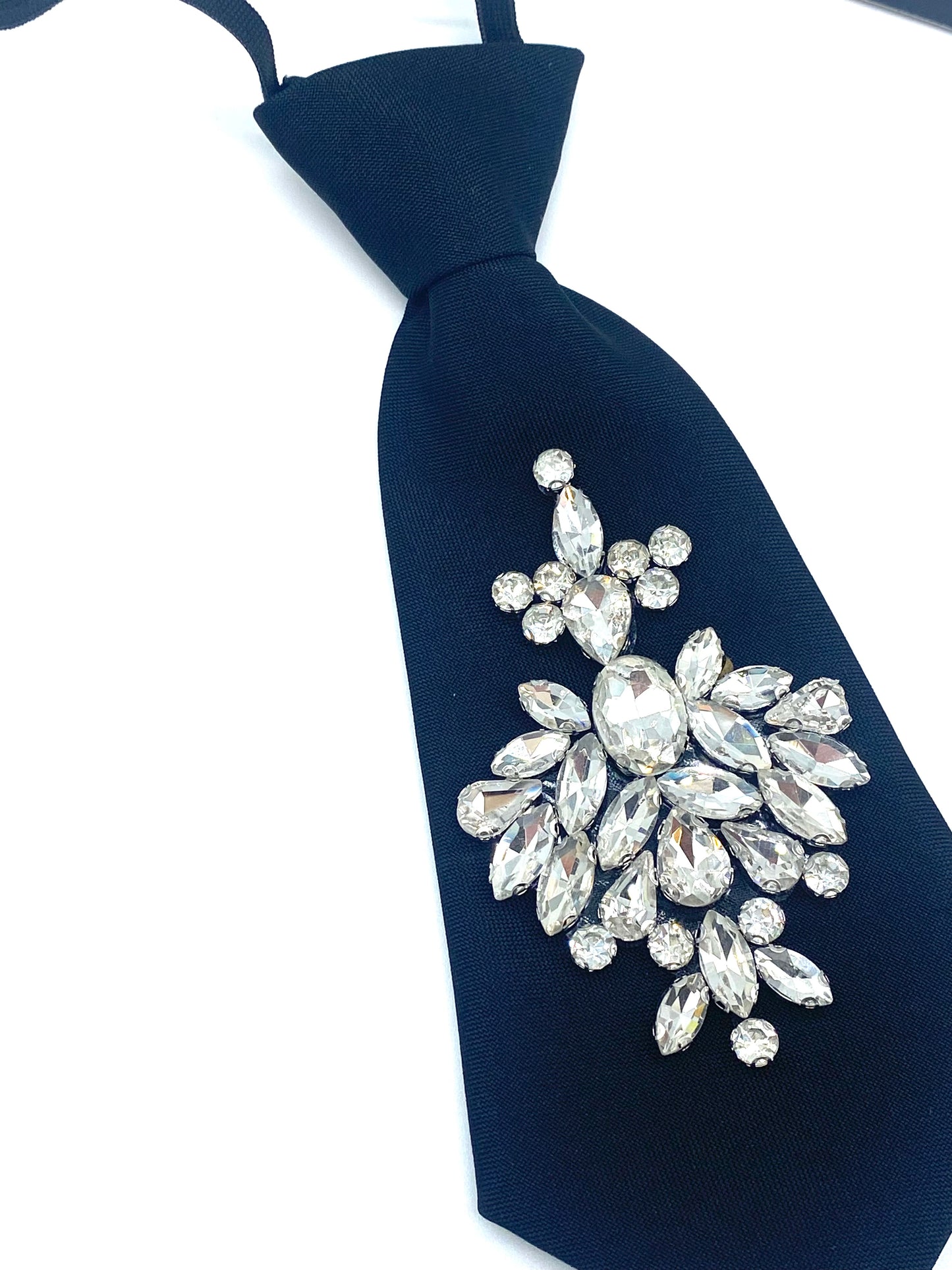 TIE WOMAN - T28 BLACK