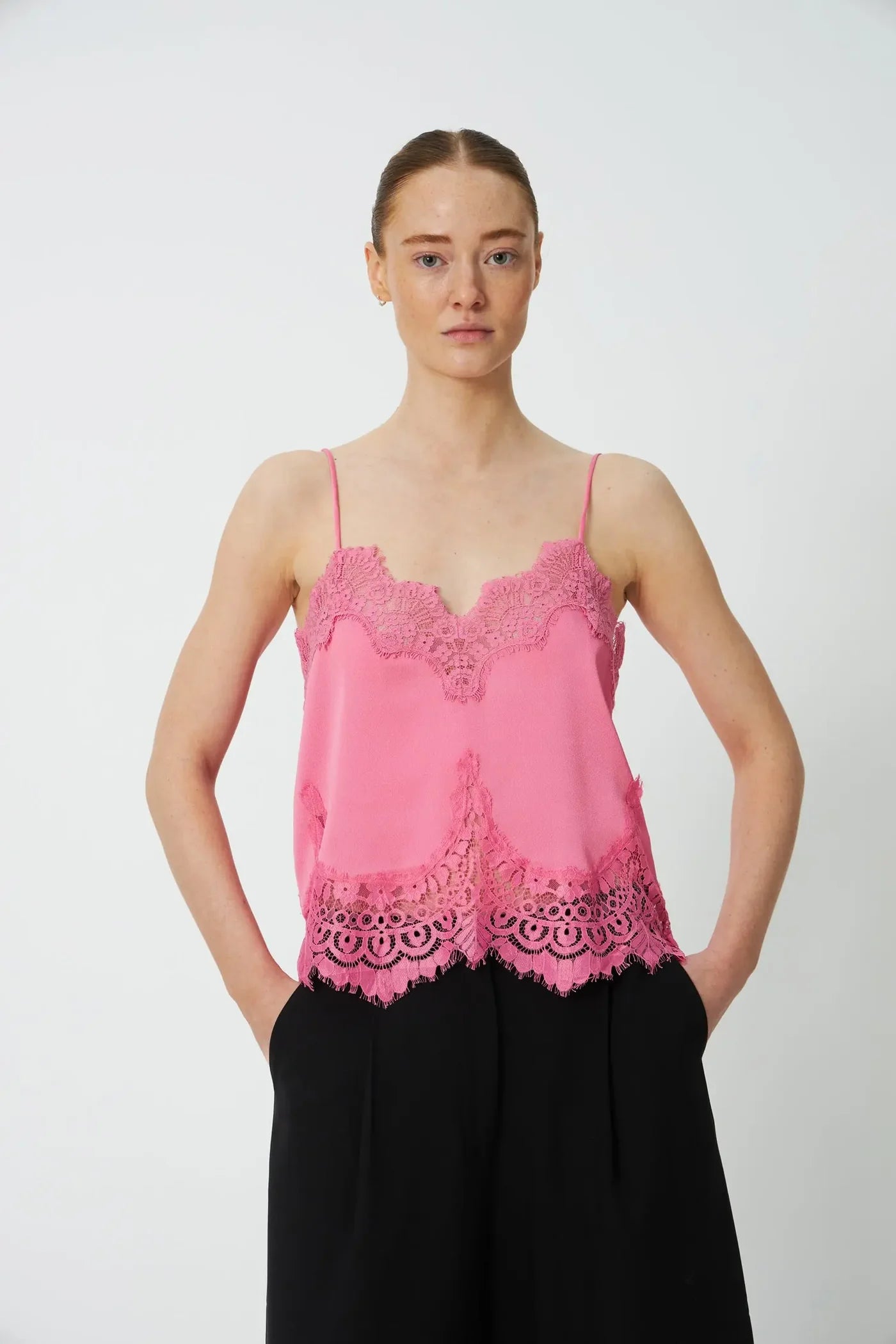 BLONDE TOP -AMAZING PINK