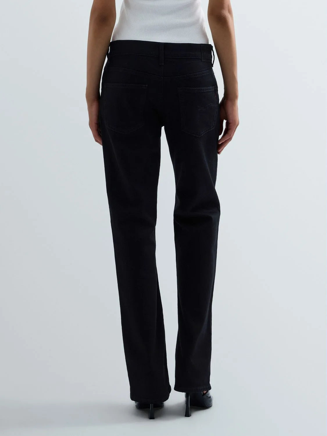 AKEME JEANS MED LIGHT FIT - SORT