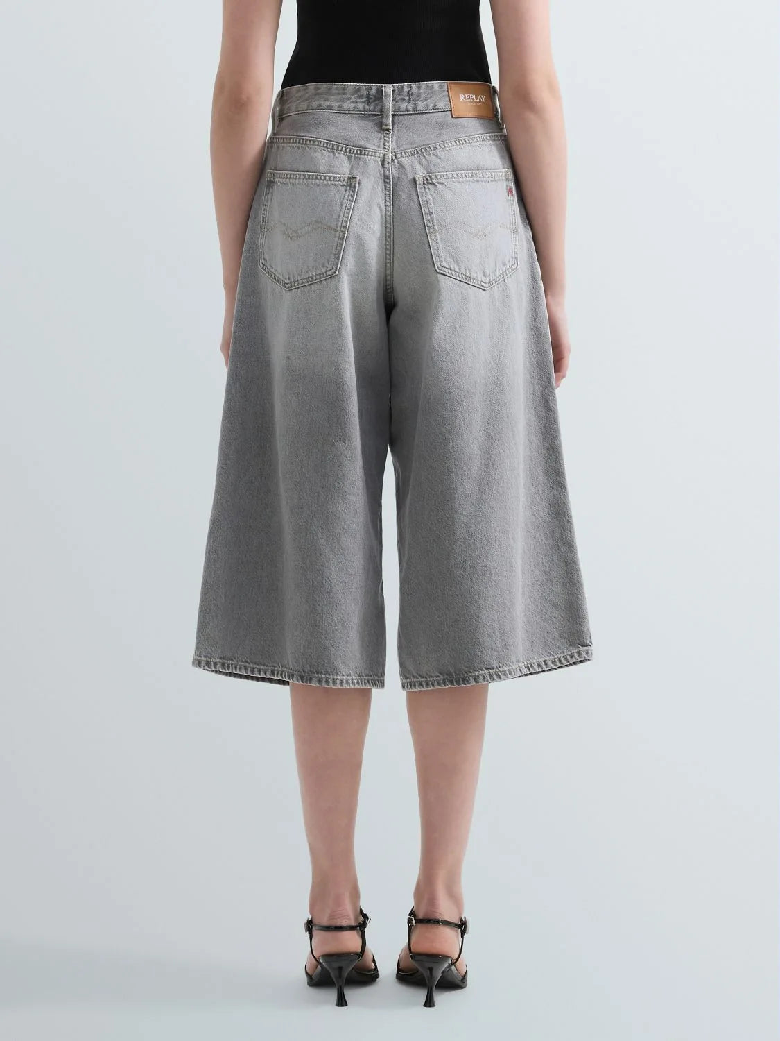 VIVYETTE JEANS - LIGHT GREY