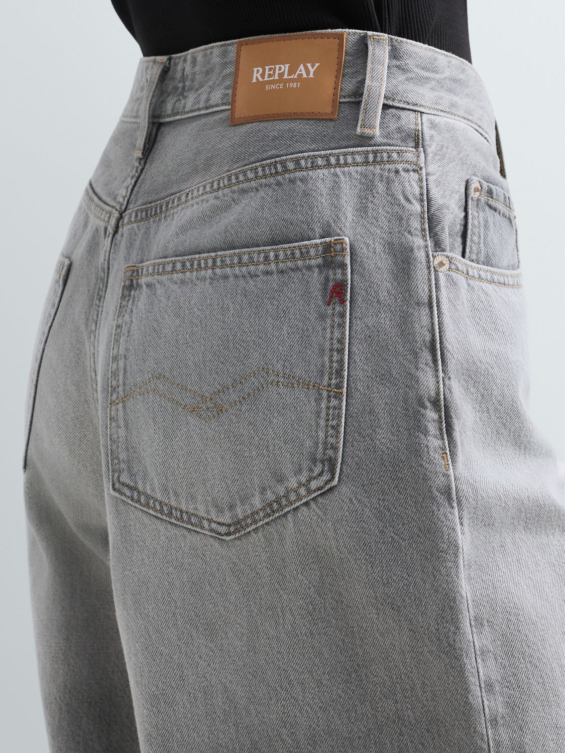 VIVYETTE JEANS - LIGHT GREY