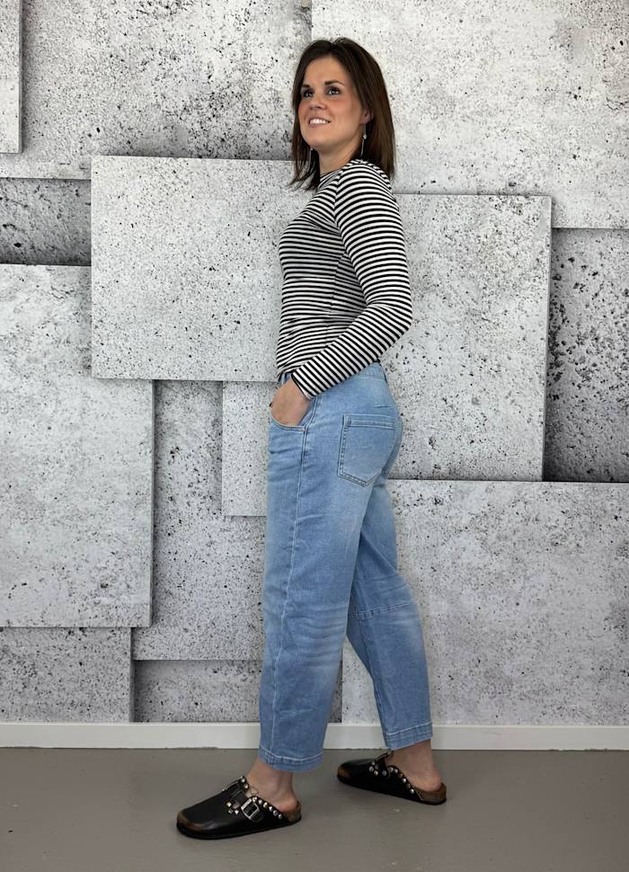 DALILA JEANS - LIGHT DENIM 1833