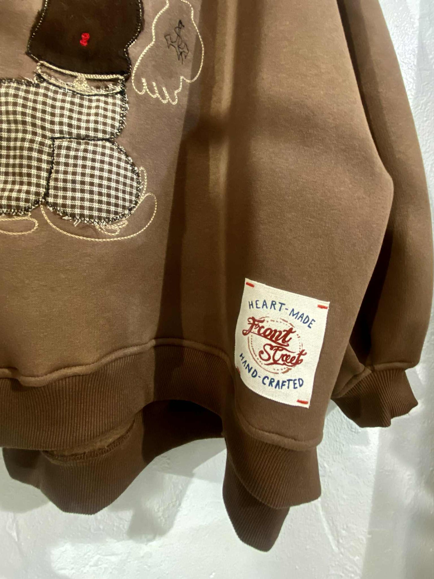 EMBROIDERED POPEYE CREWNECK