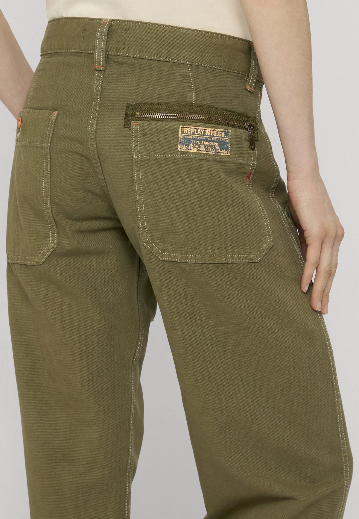 BOYFRIENDS PANTS - OLIVEN