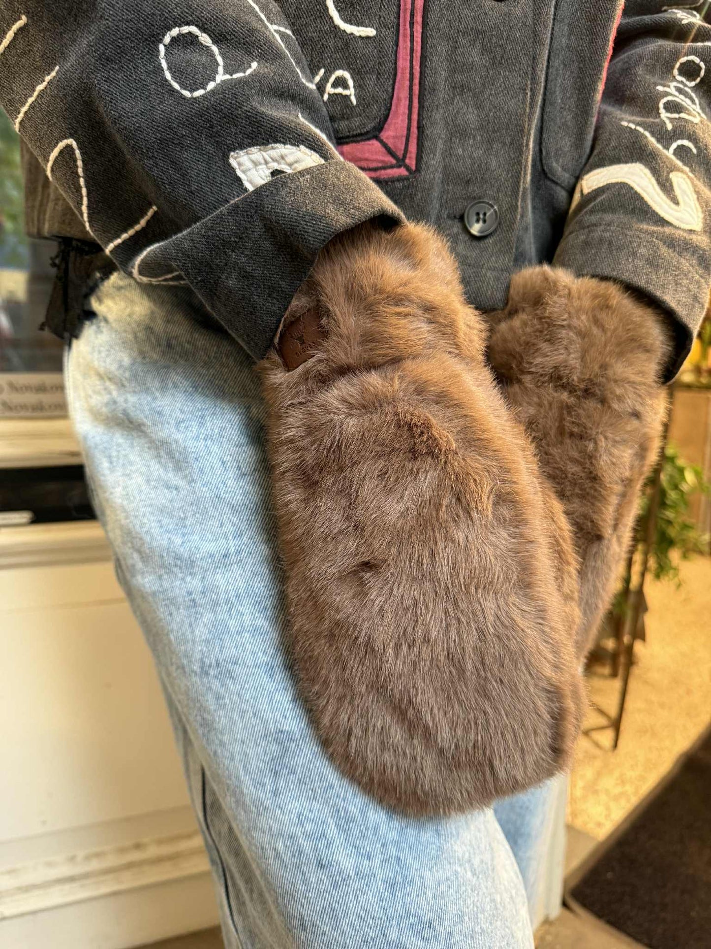 FAKE FUR LUFFER - 60 TAUPE