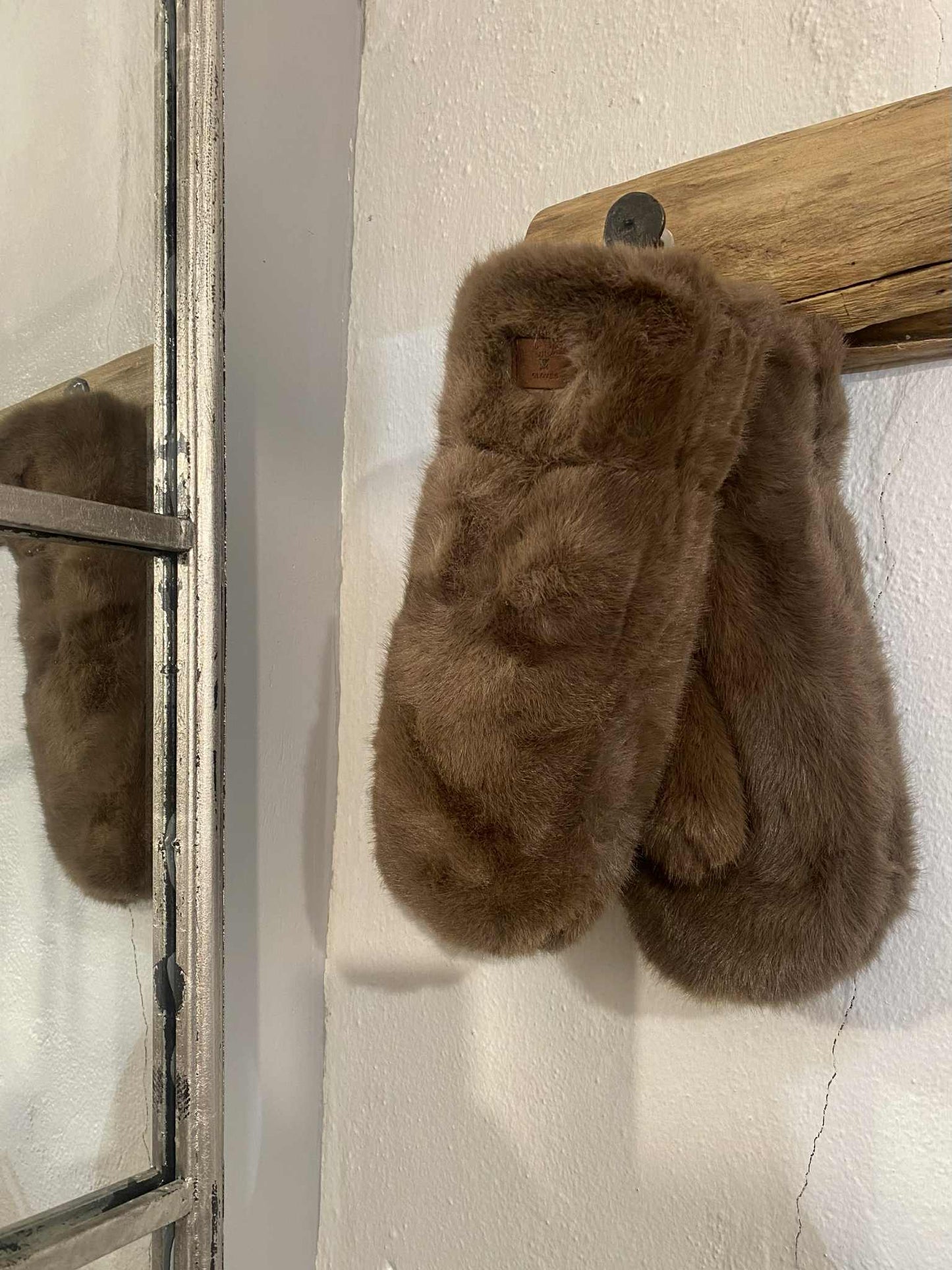 FAKE FUR LUFFER - 60 TAUPE