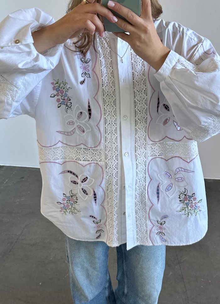 SADA SHIRT - WHITE PASTEL